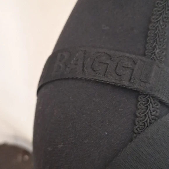 BAGGU Pink Green Awning Stripe Puffy Fanny Pack - Picture 3 of 13